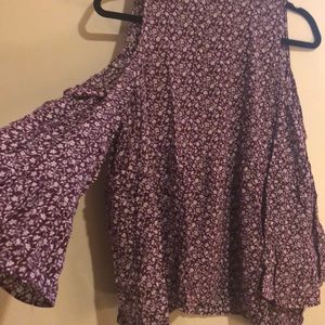 American Eagle Outfitters Cold shoulder